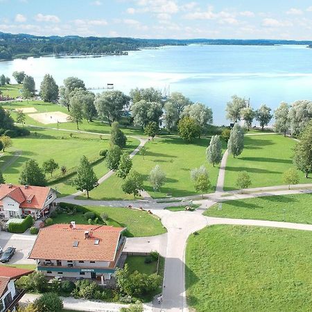 Ferienwohnungen Haus Am See 베르나우암히엠지 외부 사진